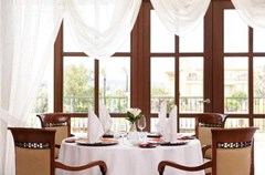 The St. Regis Mardavall Resort: Restaurant - photo 24