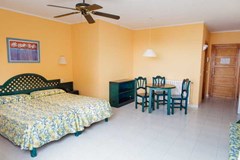 Club Santa Ponsa: Room STUDIO CAPACITY 1 - photo 15