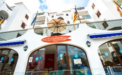 ONA Surfing Playa: Bar - photo 12