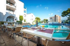 ONA Surfing Playa: Terrace - photo 9