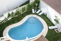 Betania: Pool - photo 3