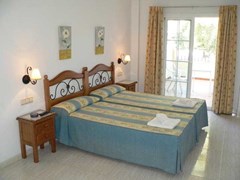 Apartamentos Casanova: Room APARTMENT CAPACITY 4 - photo 8