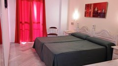 Hotel Playamaro: Room - photo 19