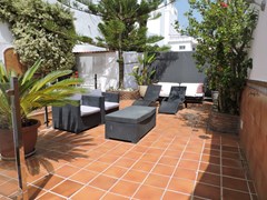 Abril: Terrace - photo 1