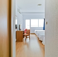 Bristol: Room QUADRUPLE CAPACITY 4 - photo 19