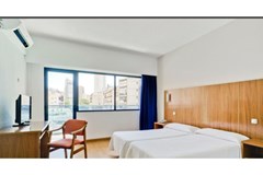 Bristol: Room - photo 77