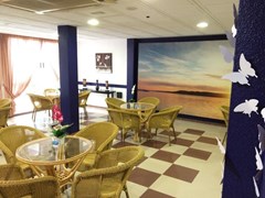 Internacional Hotel: Bar - photo 4