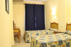 Internacional Hotel: Room DOUBLE SINGLE USE STANDARD - photo 14