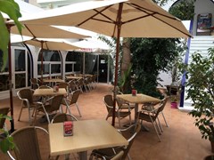 Internacional Hotel: Terrace - photo 9