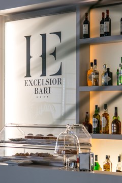 Excelsior Bari: Bar - photo 10