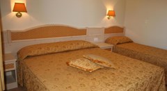 Hotel Relais Antica Masseria: Room TRIPLE STANDARD - photo 3
