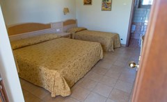Hotel Relais Antica Masseria: Room TRIPLE STANDARD - photo 27