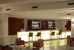 iH Hotels Bari Oriente: Bar - photo 11