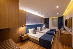 Nova Plaza Crystal Hotel: Room - photo 36