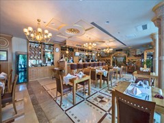 Celal Aga Konagi Metro Hotel: Restaurant - photo 18
