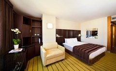 Point Hotel Taksim: Room FAMILY ROOM CONNECTING ROOM - photo 26