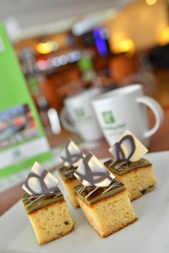 Holiday Inn  Istanbul City: Bar - photo 30