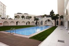 Holiday Inn  Istanbul City: Pool - photo 13