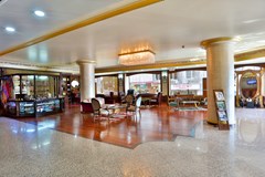 Bulvar Palas: Lobby - photo 1