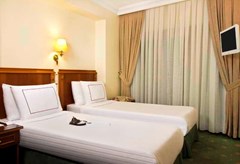 Orient Express Hotel: Room - photo 27