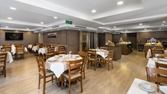 Regard Hotel: Restaurant - photo 8