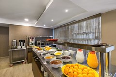 Regard Hotel: Restaurant - photo 23
