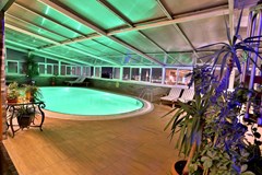 Zurich: Pool - photo 21