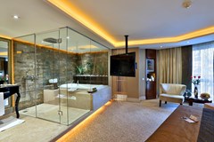 Zurich: Room - photo 22