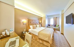 Ramada Istanbul Taksim: Room - photo 19