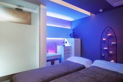 Salles Hotel Pere IV: Sports and Entertainment - photo 17