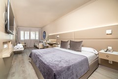 Salles Hotel Pere IV: Room TRIPLE DELUXE - photo 20