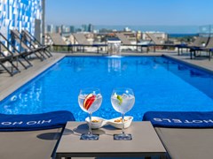 H10 Marina Barcelona: Pool - photo 33