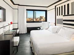 H10 Marina Barcelona: Room DOUBLE DELUXE - photo 82