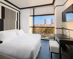 H10 Marina Barcelona: Room DOUBLE SINGLE USE DELUXE - photo 89