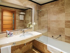H10 Marina Barcelona: Room - photo 94