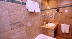 Glories: Room QUADRUPLE STANDARD - photo 10