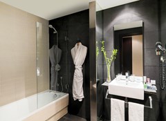 H10 Casanova: Room DOUBLE STANDARD - photo 5