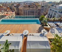 The One Barcelona: Pool - photo 16
