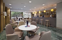 NH Madrid Ventas: Bar - photo 2