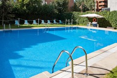 NH Madrid Ventas: Pool - photo 15