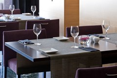 NH Madrid Ventas: Restaurant - photo 7