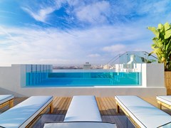 H10 Puerta de Alcala: Pool - photo 5
