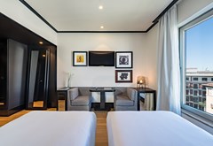 H10 Puerta de Alcala: Room DOUBLE WITH VIEWS - photo 10