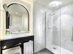 H10 Puerta de Alcala: Room DOUBLE STANDARD - photo 19