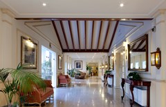 Los Monteros Spa & Golf Resort: Lobby - photo 3