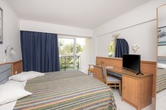 Atlantis Hotel : Family Room - photo 28