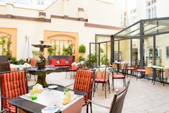Hotel Leonardo Prague: Restaurant - photo 68