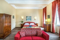 Hotel Leonardo Prague: Room SUITE STANDARD - photo 42