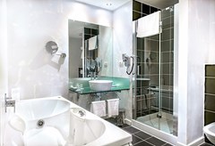 Hotel Leonardo Prague: Room - photo 88