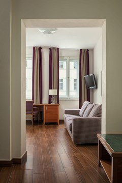 Galileo: Room SUITE CAPACITY 4 - photo 21